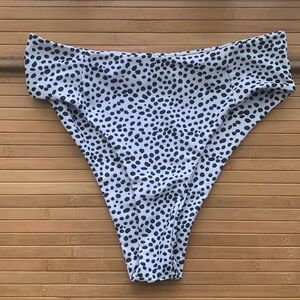 High waisted cheeky bikini bottom